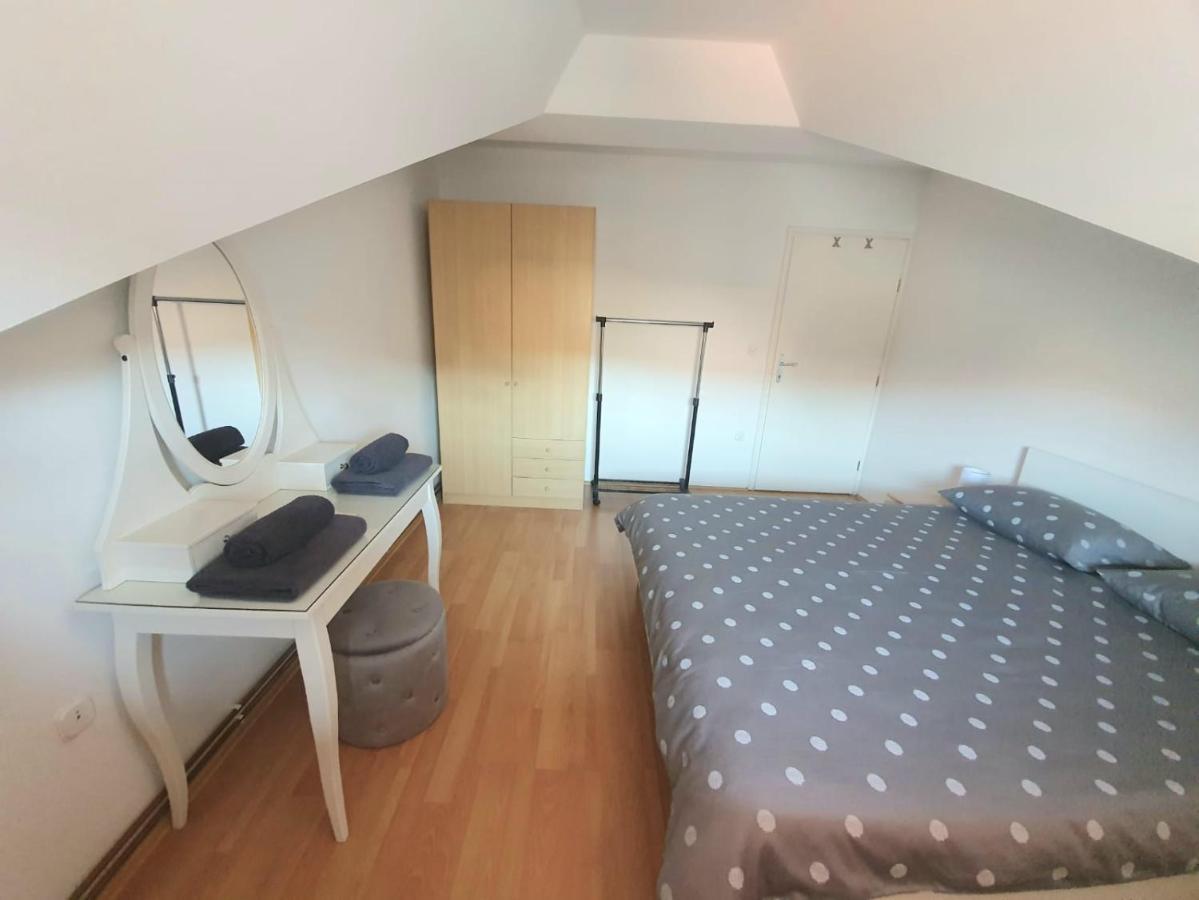 Apartment Lily Near Zagreb Airport Velika Gorica Exterior foto