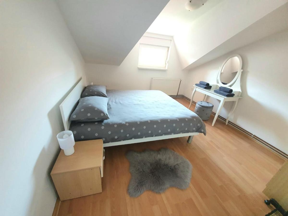 Apartment Lily Near Zagreb Airport Velika Gorica Exterior foto