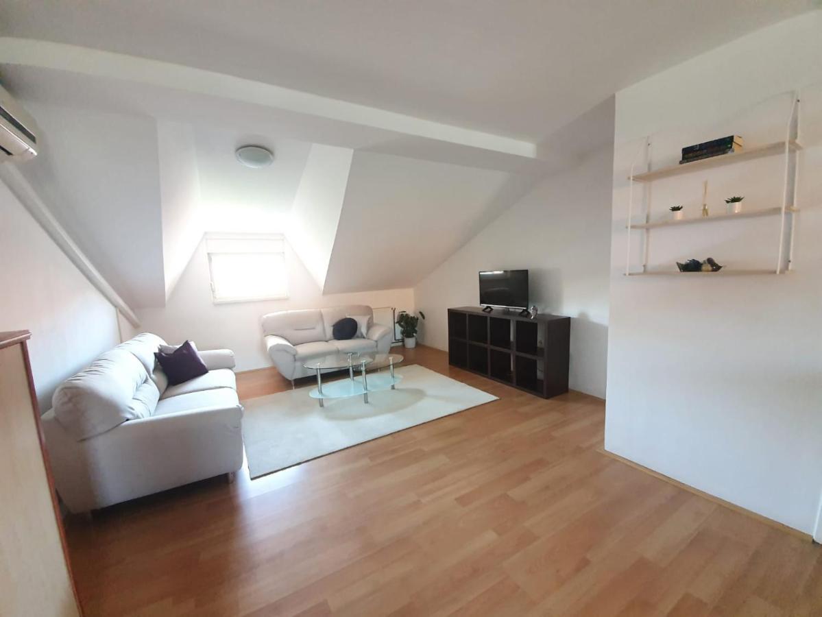 Apartment Lily Near Zagreb Airport Velika Gorica Exterior foto
